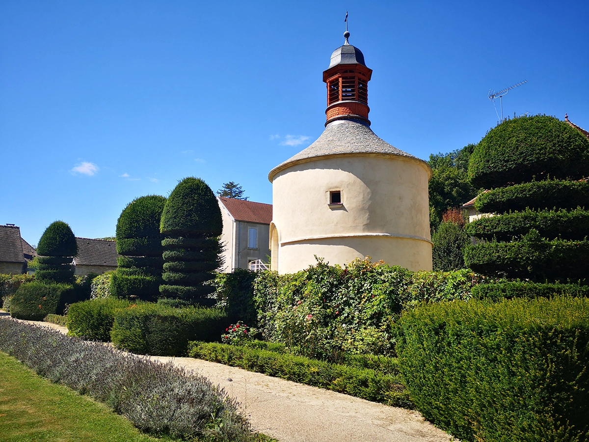 Burgundy abbey